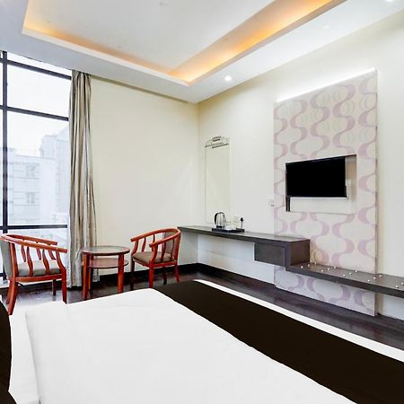 Super Townhouse Sector 51 Noida Near Metro Station Hotel Luaran gambar
