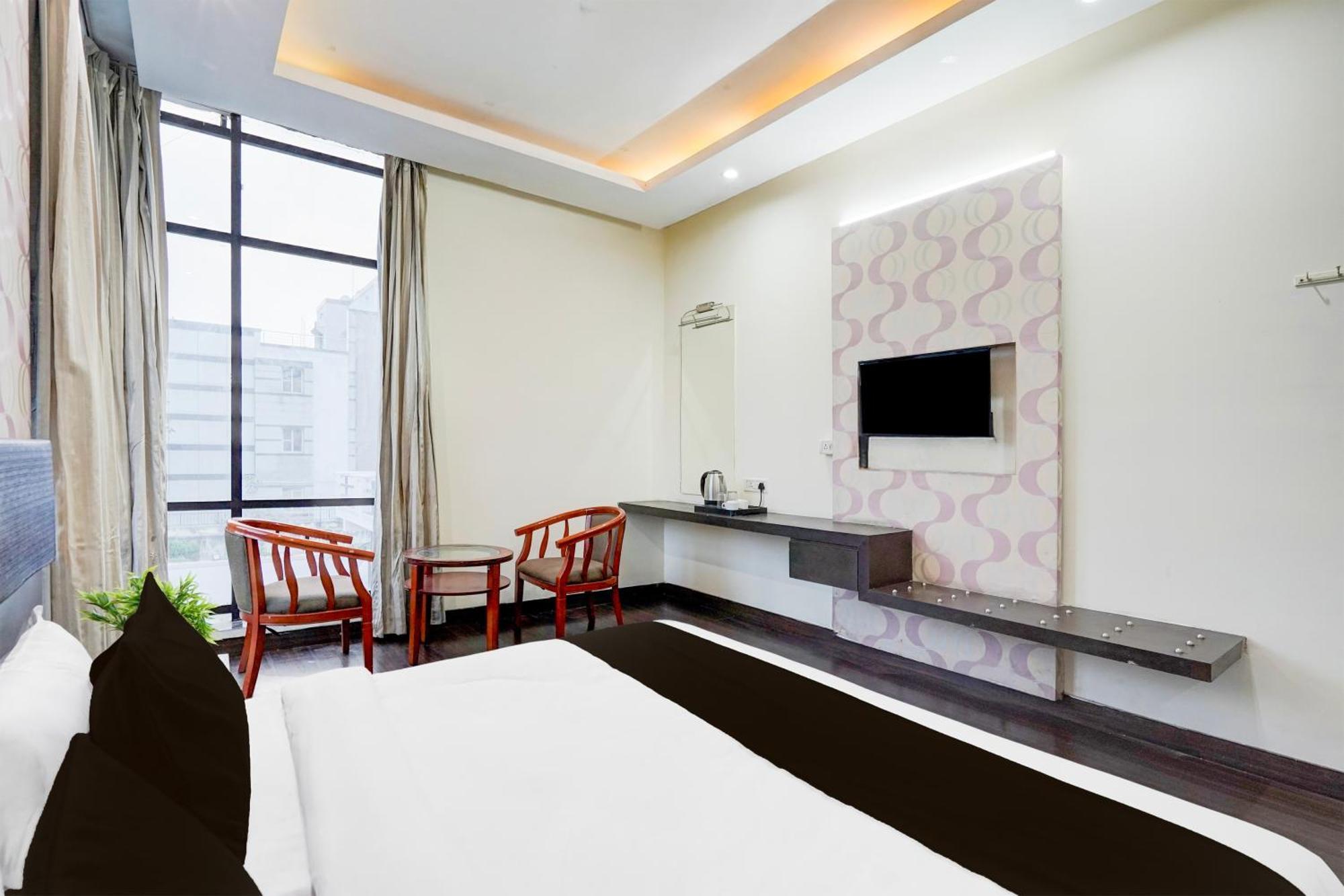 Super Townhouse Sector 51 Noida Near Metro Station Hotel Luaran gambar
