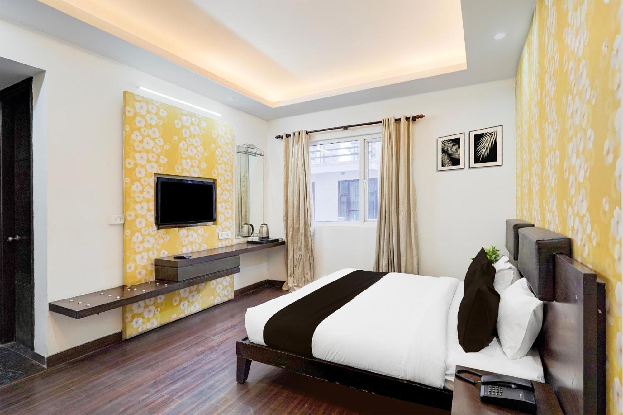 Super Townhouse Sector 51 Noida Near Metro Station Hotel Luaran gambar