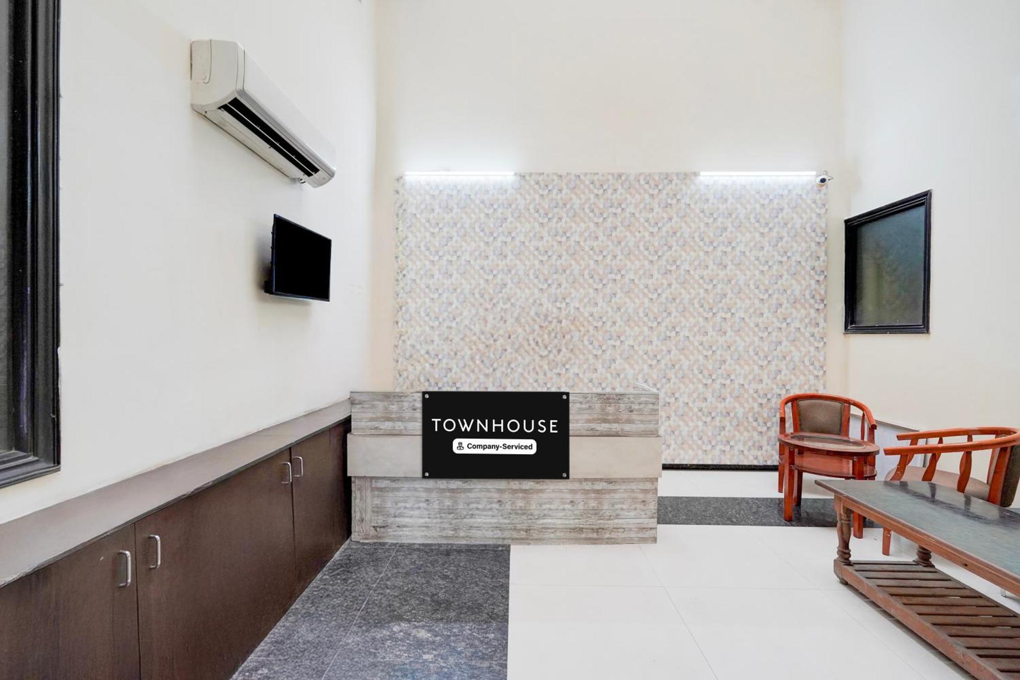 Super Townhouse Sector 51 Noida Near Metro Station Hotel Luaran gambar
