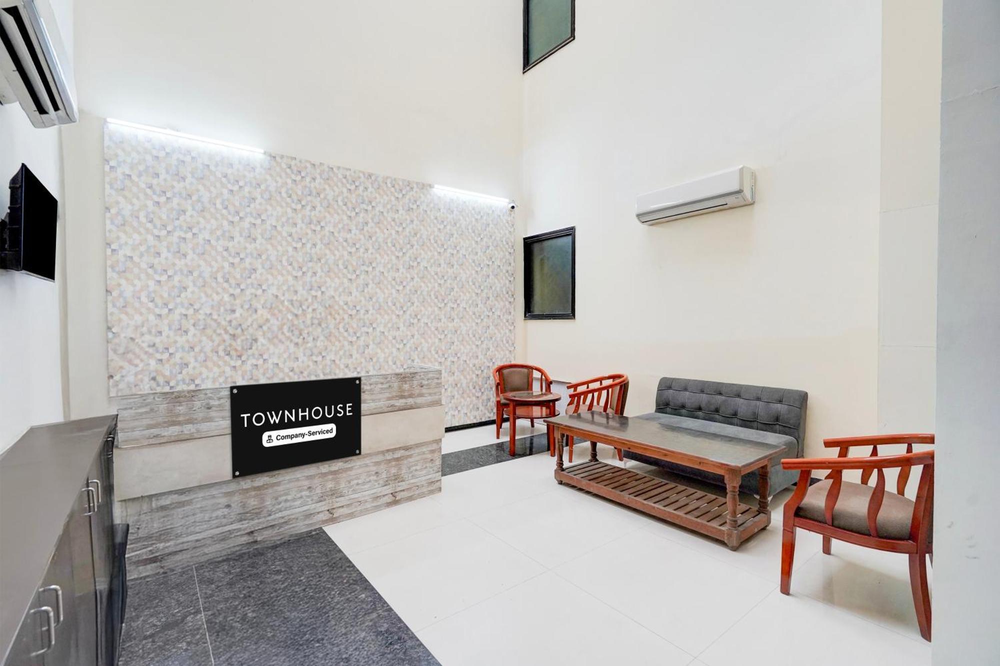 Super Townhouse Sector 51 Noida Near Metro Station Hotel Luaran gambar